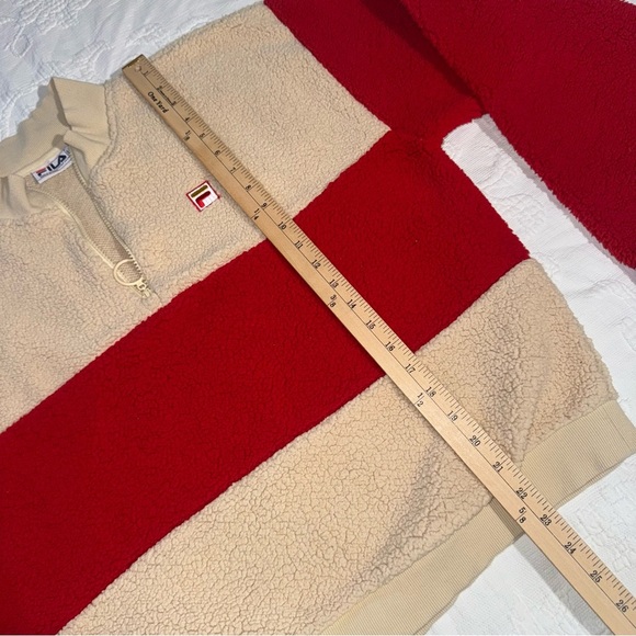 Fila Woman's Pullover Sweater Red & Beige / Tan Sherpa Size Medium Quarter Zip - Picture 3 of 11